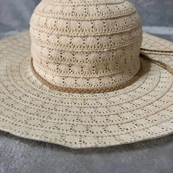 Somas Accessories Greece Beige Crochet Wide Brim Sun Hat Pearl Charm Sz 57 Lace - Picture 10 of 16